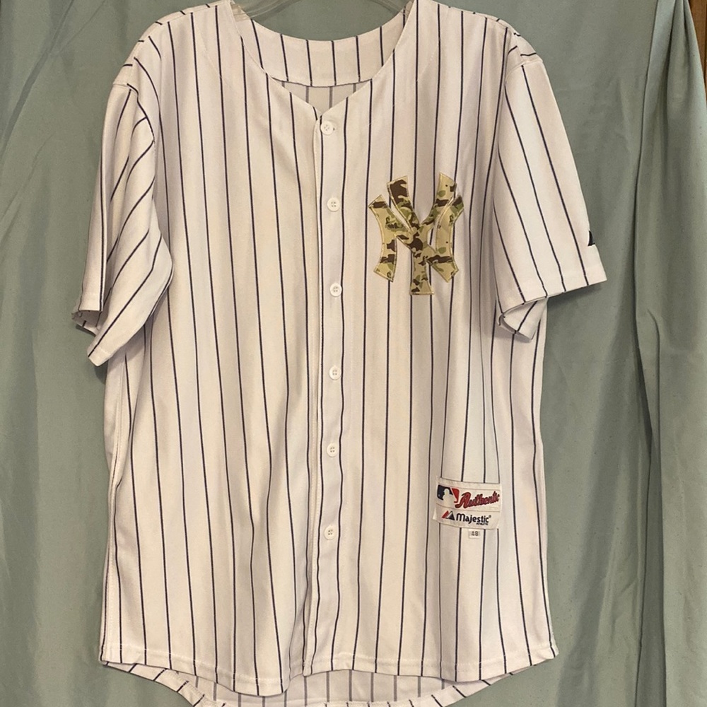 Derek Jeter embroidered camouflage jersey. Size 48